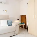 Apartment With Kitchen 100 M From The Sea