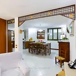 With Kitchen 100 M From The Sea Apartment