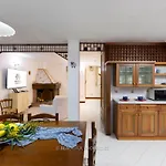 With Kitchen 100 M From The Sea Apartment Quartu SantʼElena