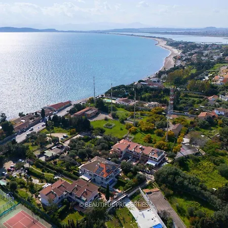 With Kitchen & Free Parking 100 M From The Sea