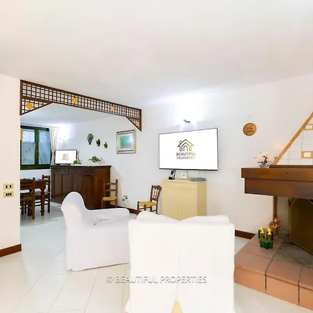 With Kitchen & Free Parking 100 M From The Sea Apartman *